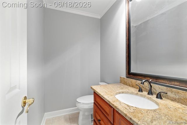 11295 Hillcrest Drive, Plymouth, MI 48170