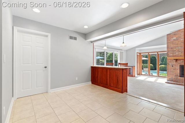11295 Hillcrest Drive, Plymouth, MI 48170