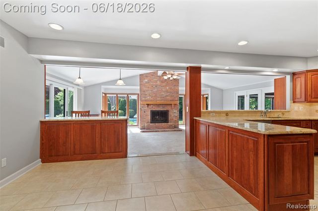 11295 Hillcrest Drive, Plymouth, MI 48170