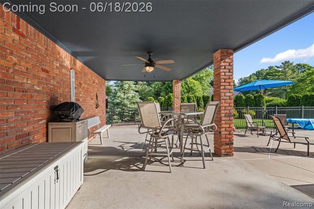 11295 Hillcrest Drive, Plymouth, MI 48170