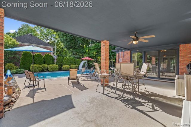 11295 Hillcrest Drive, Plymouth, MI 48170
