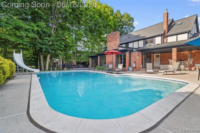 11295 Hillcrest Drive, Plymouth, MI 48170