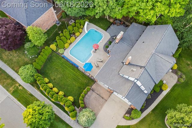 11295 Hillcrest Drive, Plymouth, MI 48170