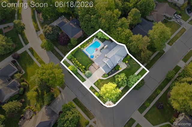 11295 Hillcrest Drive, Plymouth, MI 48170