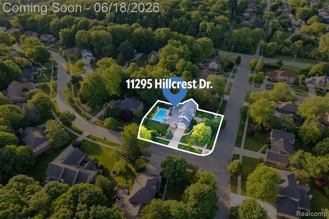 11295 Hillcrest Drive, Plymouth, MI 48170
