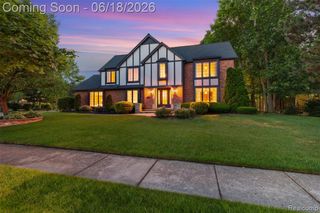 11295 Hillcrest Drive, Plymouth, MI 48170