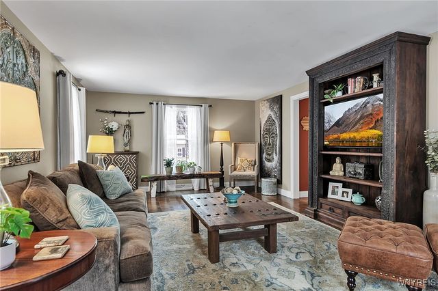 138 Tanglewood Drive West, Orchard Park, NY 14127