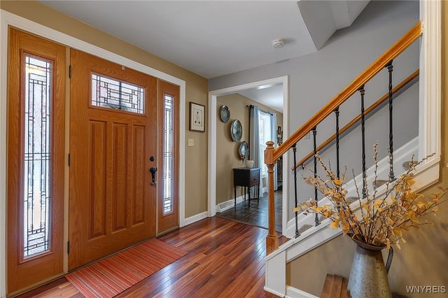 138 Tanglewood Drive West, Orchard Park, NY 14127