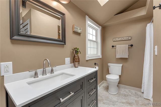 138 Tanglewood Drive West, Orchard Park, NY 14127