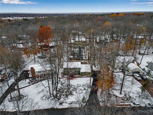 138 Tanglewood Drive West, Orchard Park, NY 14127