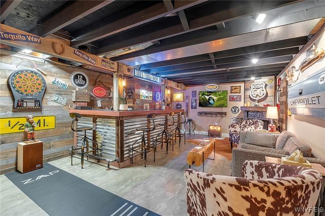 138 Tanglewood Drive West, Orchard Park, NY 14127