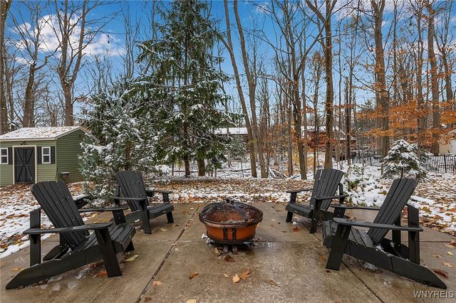 138 Tanglewood Drive West, Orchard Park, NY 14127