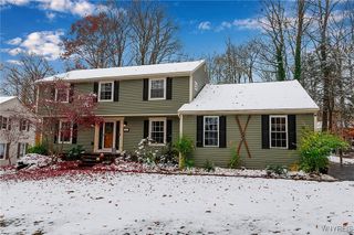 138 Tanglewood Drive West, Orchard Park, NY 14127