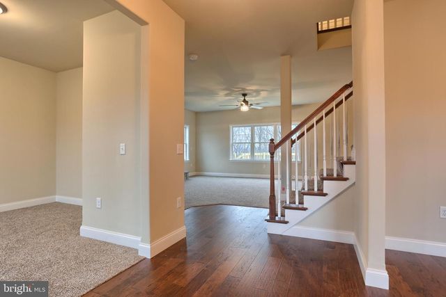 026 ROLLING MEADOW RD, Lebanon, PA 17046