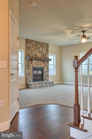 026 ROLLING MEADOW RD, Lebanon, PA 17046