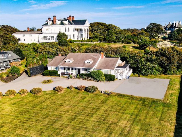 228 Carroll Avenue, Newport, RI 02840