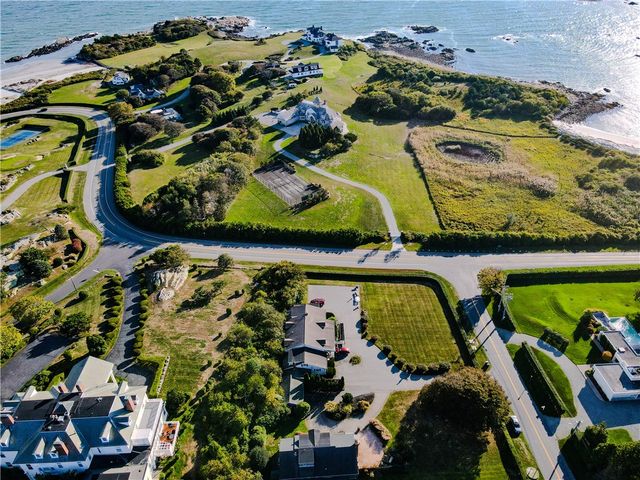 228 Carroll Avenue, Newport, RI 02840