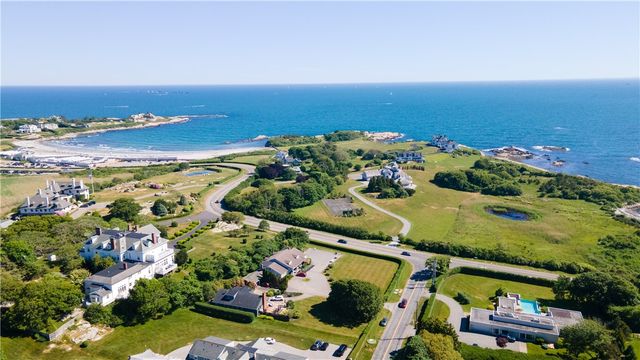228 Carroll Avenue, Newport, RI 02840