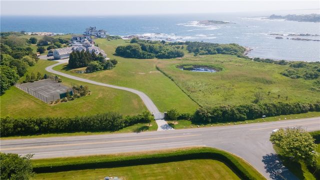 228 Carroll Avenue, Newport, RI 02840