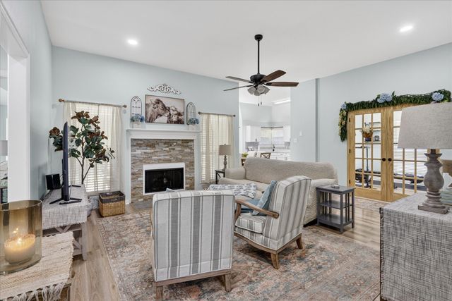 309 Catherine Street, Joshua, TX 76058