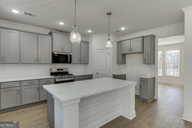 997 Lakeview, Commerce, GA 30529