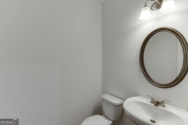 997 Lakeview, Commerce, GA 30529