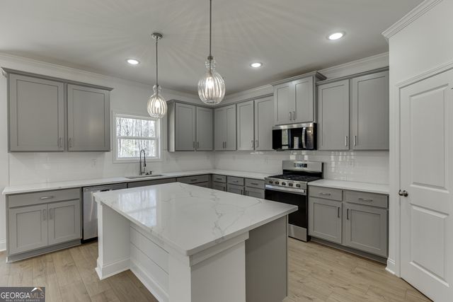 997 Lakeview, Commerce, GA 30529