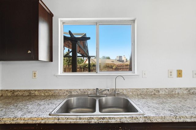 2332 S Karen Avenue, Fresno, CA 93725