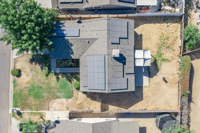 2332 S Karen Avenue, Fresno, CA 93725