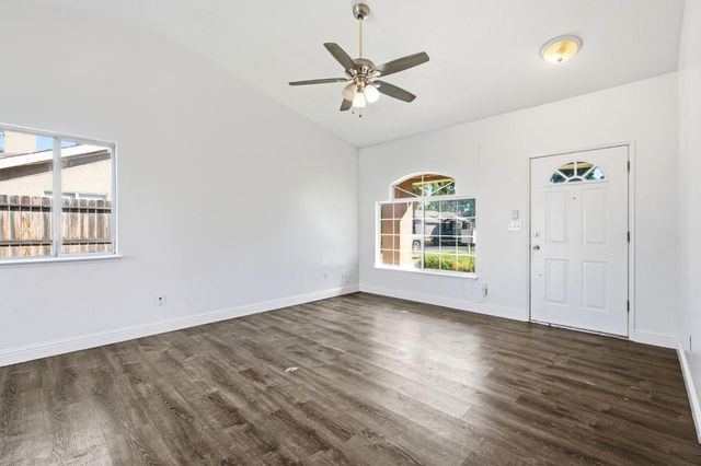 2332 S Karen Avenue, Fresno, CA 93725