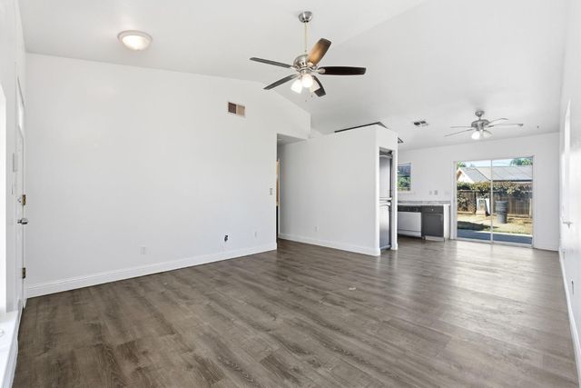 2332 S Karen Avenue, Fresno, CA 93725