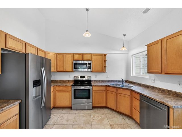 878 S Kalispell Cir 3-101, Aurora, CO 80017