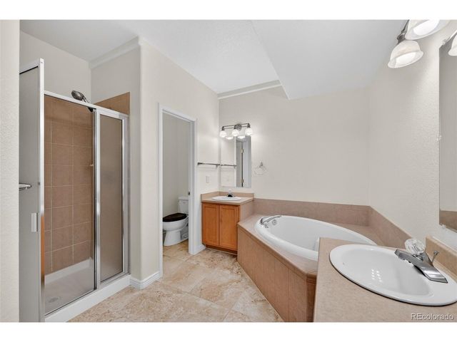 878 S Kalispell Cir 3-101, Aurora, CO 80017