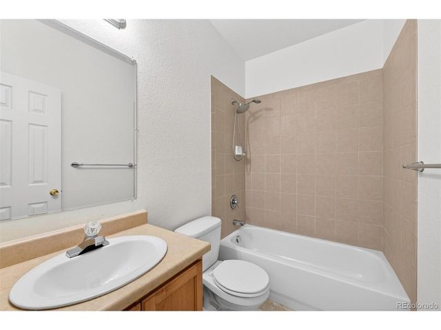 878 S Kalispell Cir 3-101, Aurora, CO 80017