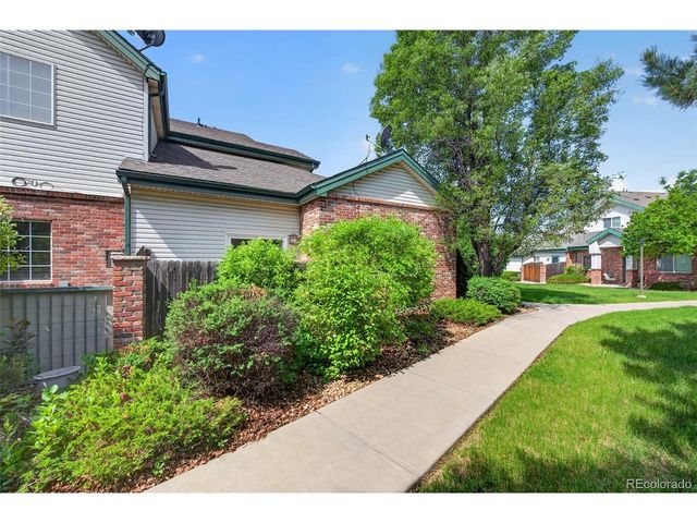 878 S Kalispell Cir 3-101, Aurora, CO 80017