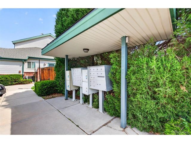 878 S Kalispell Cir 3-101, Aurora, CO 80017
