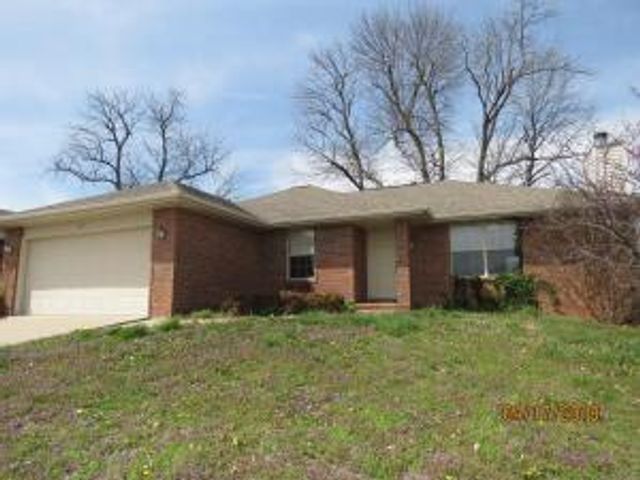 930 S Duke Court, Springfield, MO 65802