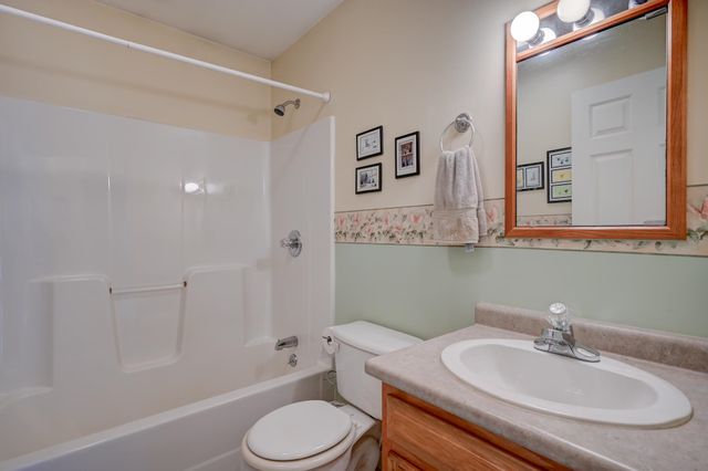 51 Poco Drive, Tamworth, NH 03886