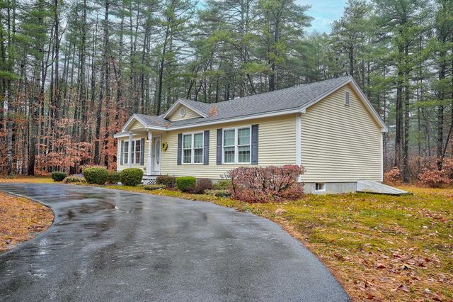 51 Poco Drive, Tamworth, NH 03886