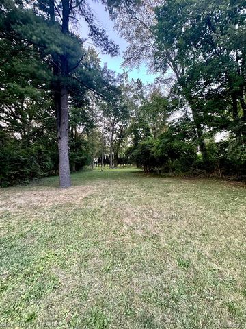 18656 Midway Avenue, Southfield, MI 48075