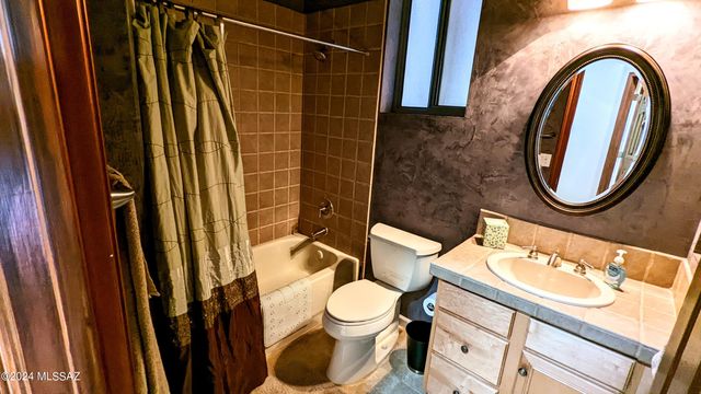 38851 S Moonwood Drive, Tucson, AZ 85739