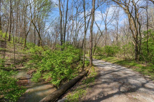 4897 Sulphur Creek Rd, Nashville, TN 37218
