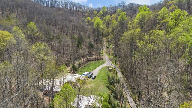 4897 Sulphur Creek Rd, Nashville, TN 37218