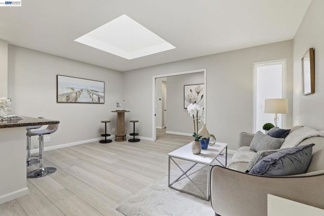 6563 Camden Ave, San Jose, CA 95120