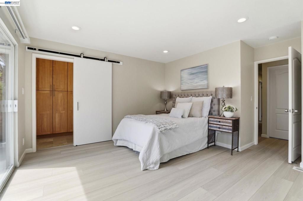 Image 28 of property listing at 6563 Camden Ave, San Jose, CA 95120