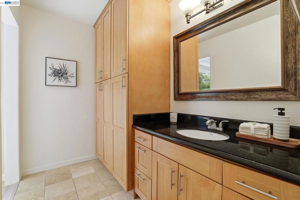 Image 34 of property listing at 6563 Camden Ave, San Jose, CA 95120