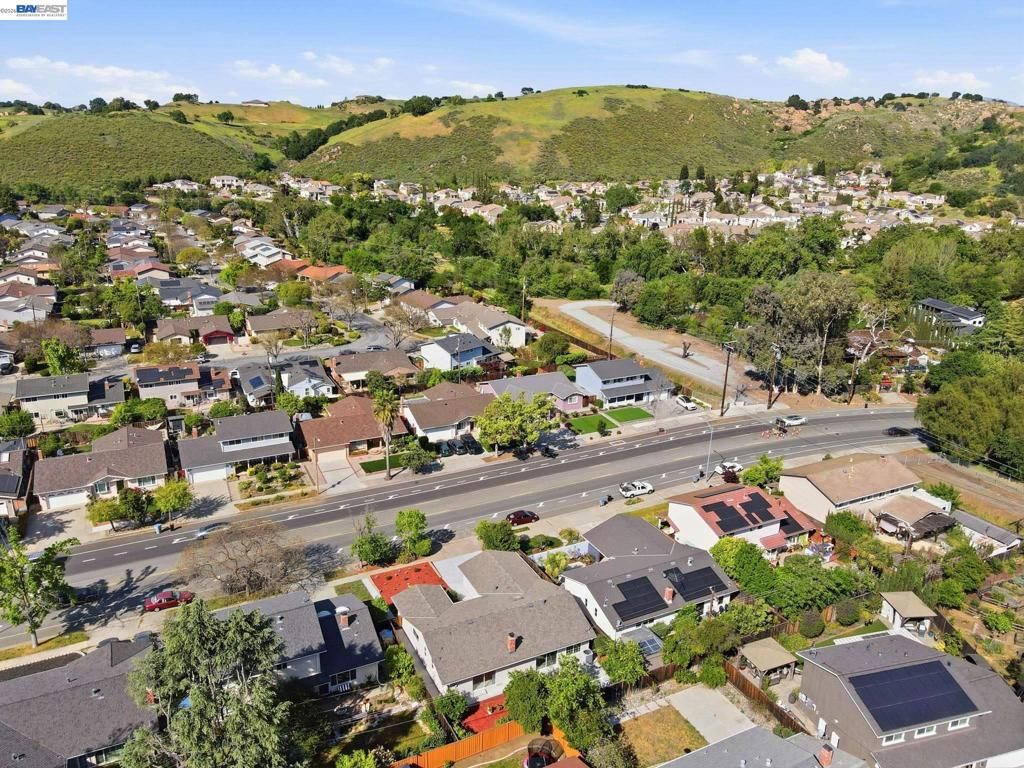 Image 52 of property listing at 6563 Camden Ave, San Jose, CA 95120