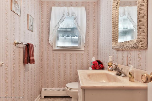 909 Prospect Avenue, Spring Lake, NJ 07762