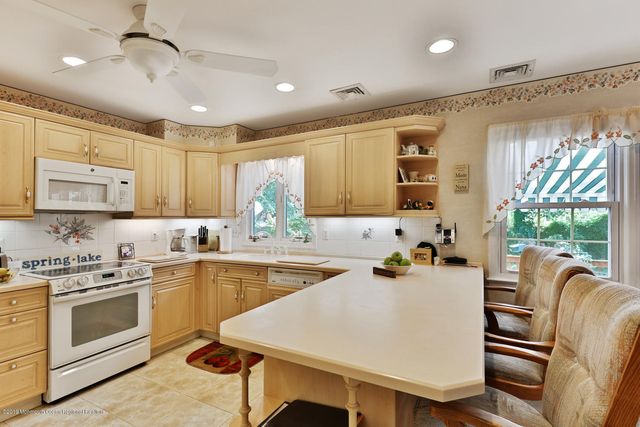 909 Prospect Avenue, Spring Lake, NJ 07762