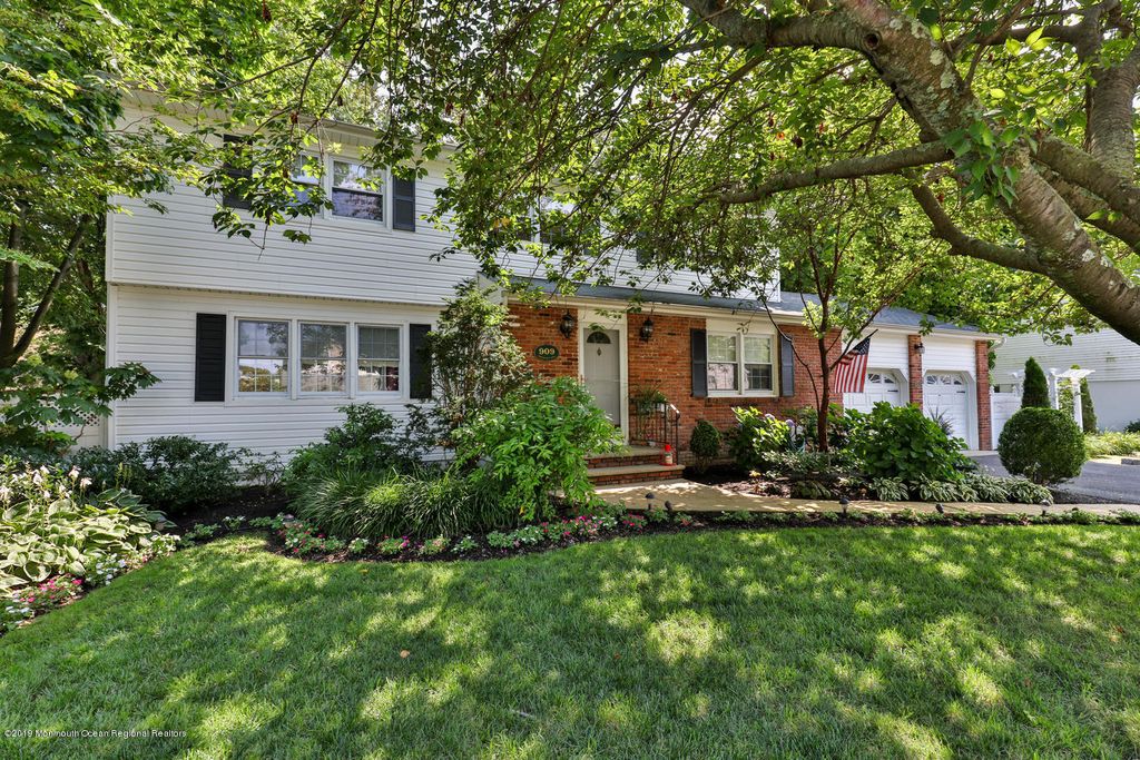 909 Prospect Avenue, Spring Lake, NJ 07762